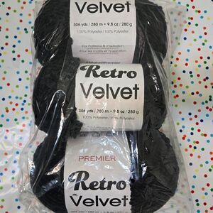 🎄🛍💜Premier Retro Velvet Black Yarn NEW 3  SKEINS IN PKG 9.8 OZ 306 YDS EA